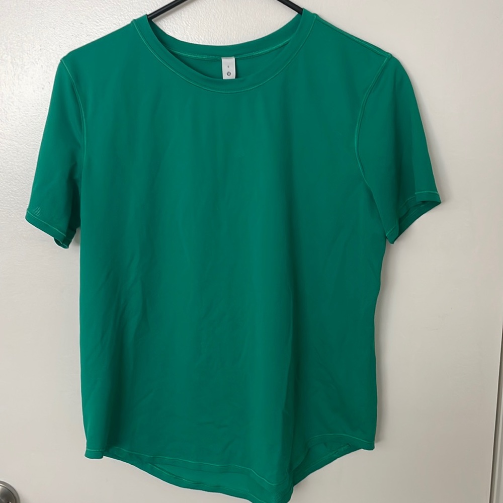 NWOT Lululemon High Neck Running & Training T-Shirt Size 8